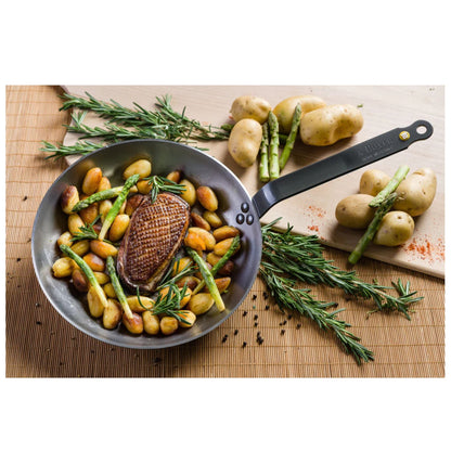 9.5" Fry Pan Mineral B Carbon Steel